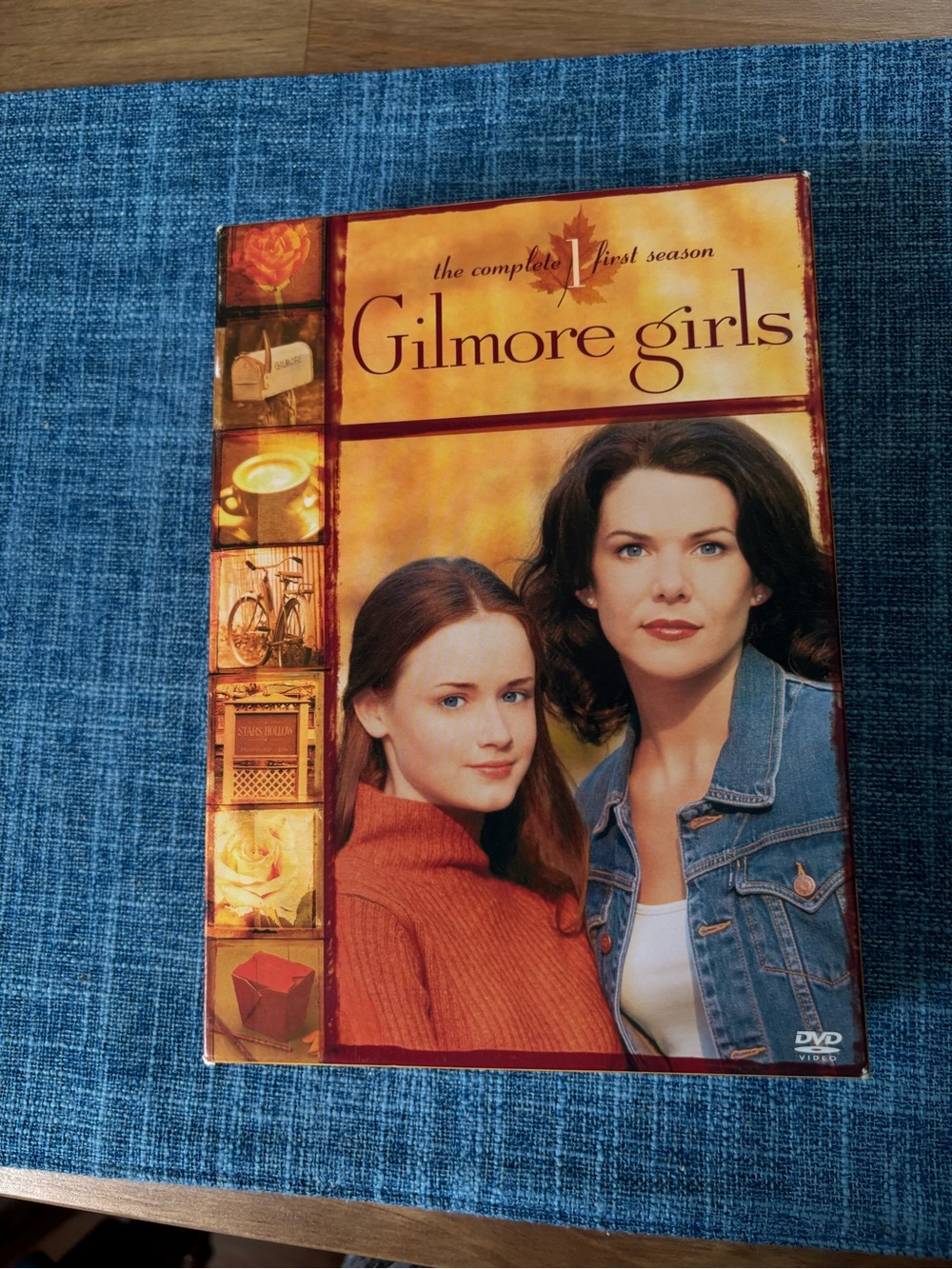 Gilmore Girls Season 1 (DVD, 2004) 6 Disc TV Series  DVD Set
Excellent condition